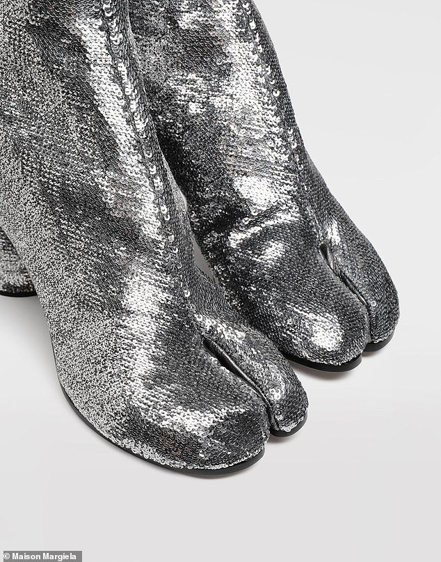 Shoes That Flaunt Just The Big Toe Are The Latest Footwear Trend