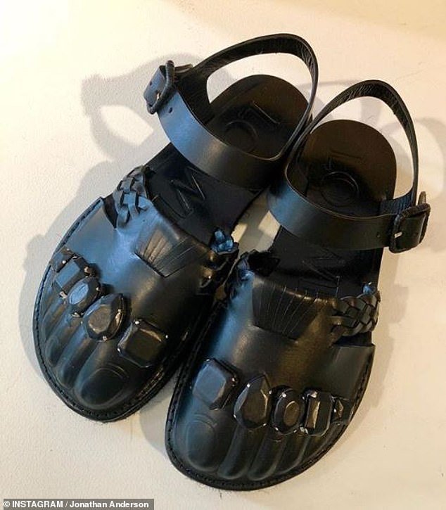 Shoes That Flaunt Just The Big Toe Are The Latest Footwear Trend